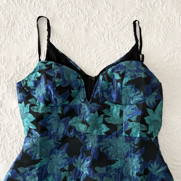 NWOT Lulus Ready for Festivities Blue Multi Floral Jacquard Mini Dress Medium - Picture 3 of 9